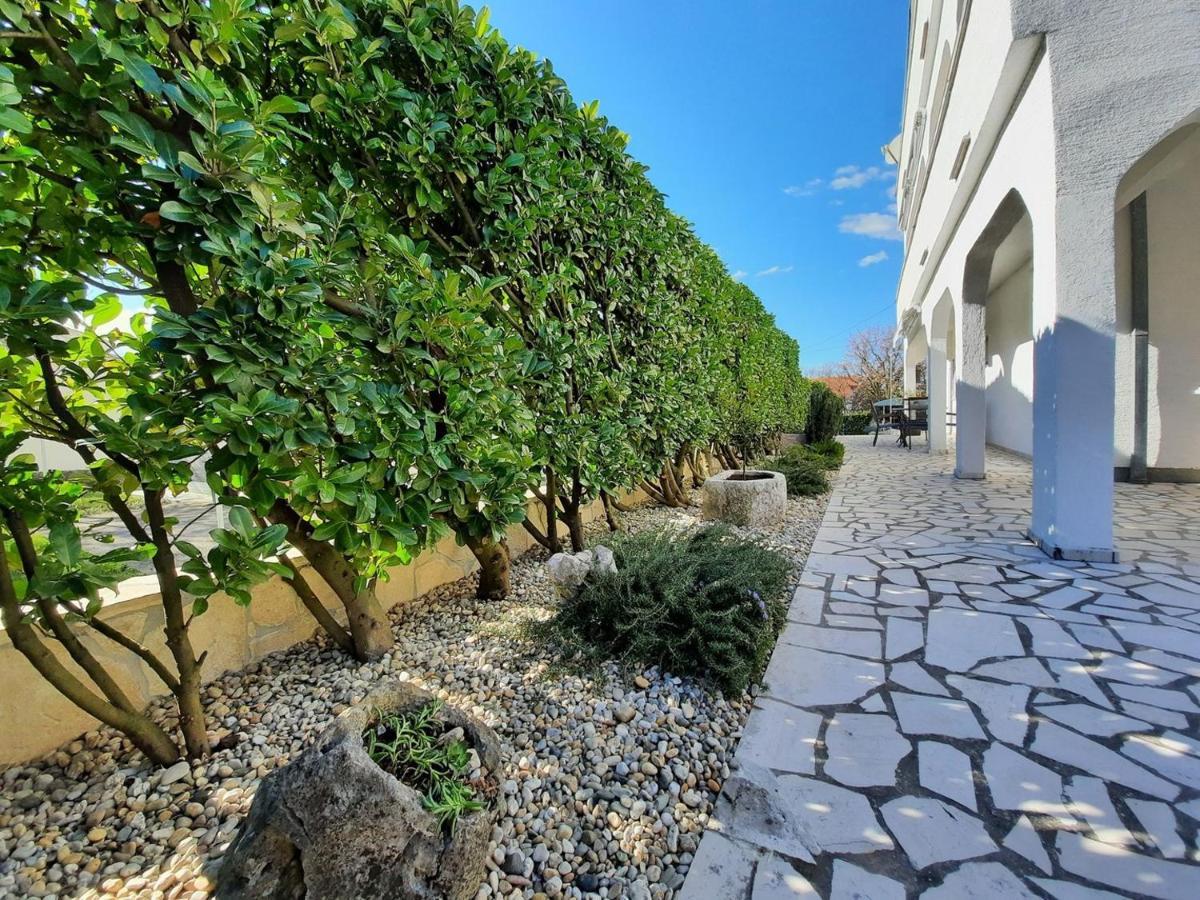 Apartments Adrijana มาลินสกา ภายนอก รูปภาพ