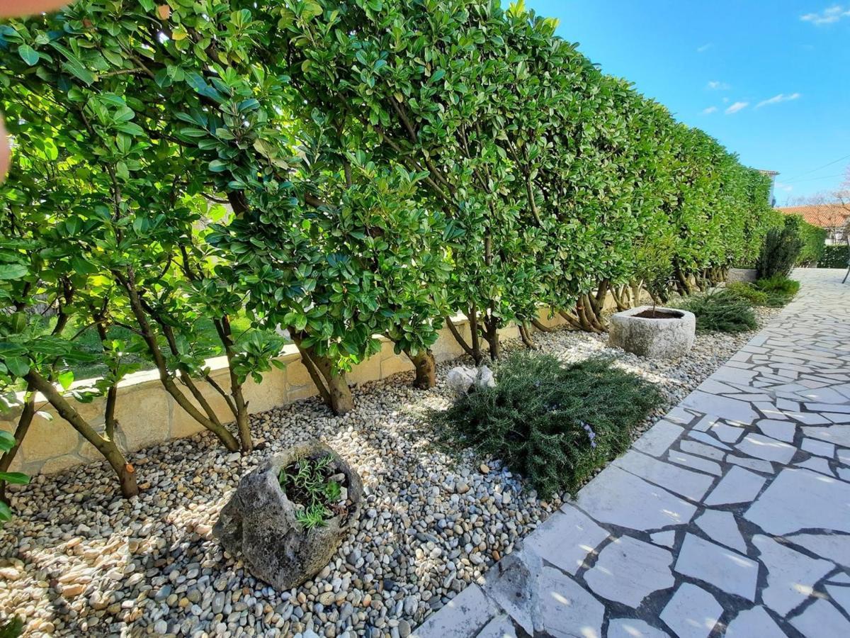 Apartments Adrijana มาลินสกา ภายนอก รูปภาพ